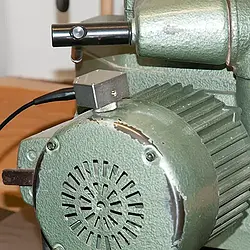 Acelerómetro - Imagen de uso en un motor
