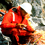 Sehr gut eignet sich der Geigerzähler Gamma-Scout um die (natürliche) radioaktive Strahlung in der Natur zu messen.