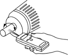 optische Drehzahlmessung an einer Welle mittels Handdrehzahlmesser PCE-T236
