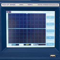 Bildschirm vom Speicherosziloskop PCE-UT 2042C
