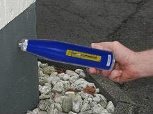 PCE-HT-225A durometer for concrete: measuring the hardness of a wall