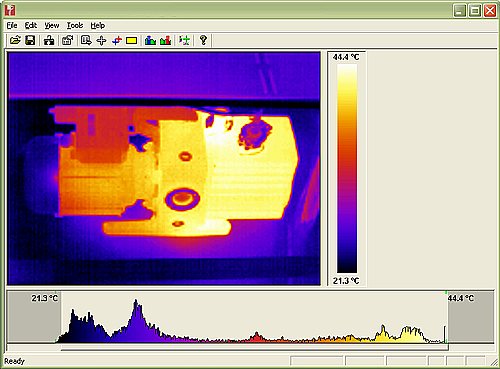 PCE-TC 3 Thermal Imaging Camera: The image shows a thermographic valuation in software on a computer