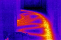 PCE-TC 3 Thermal Imaging Camera: thermal tracks on pavement