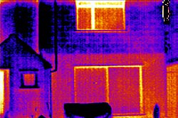 PCE-TC 3 Thermal Imaging Camera: thermal radiation at a window