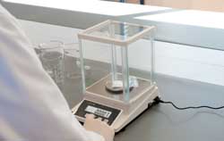 Compact sccales PCE-BSK 310 application.