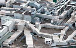 Anemômetro HVAC Ar Condicionado em um edifício.