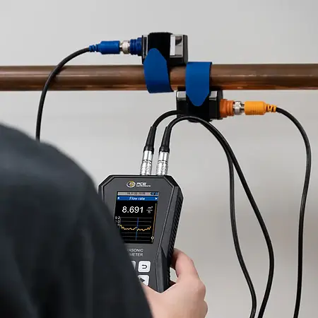 Medidor ultrassônico de vazão - Imagem de uso