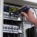 Aquí puede ver un voltímetro en una aplicación en un cuadro eléctrico