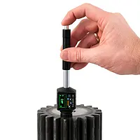 Comprobador de material PCE-2500N en uso