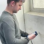 Medidor de humedad en paredes - Midiendo