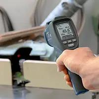 Comprobación de la temperatura con el termómetro