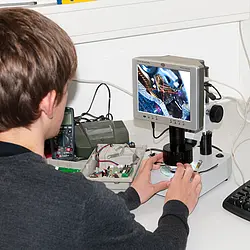 Mechanisches 3D-Mikroskop PCE-IVM 3D Anwendung