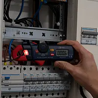 Digitalmultimeter / Digital-Multimeter Anwendungsbild