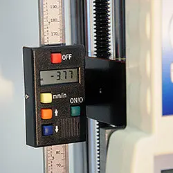 Testbank: Aflezing van de verplaatsing PCE-FTS 50