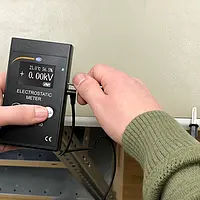 Radioactiviteitsmeter in gebruik