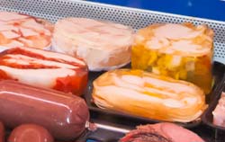 pH-control in the production of aspic and aspic sausage.