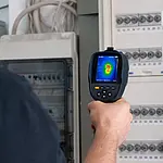 Thermal Imager PCE-TC 33N measurement of a fuse
