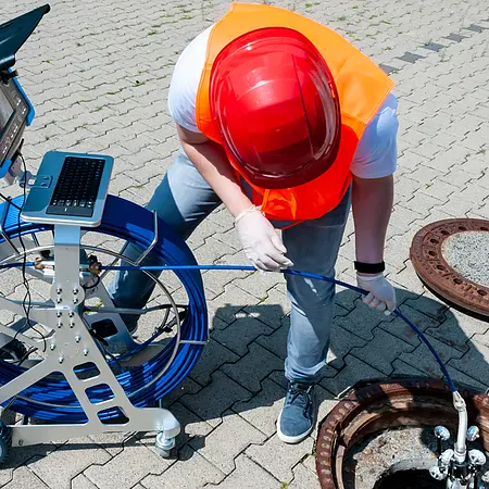 Cámara de inspección en uso