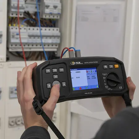 Comprobador de aparatos eléctricos portátiles Utilización
