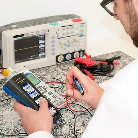 Registrador de datos de termoelementos PCE-TTC 30