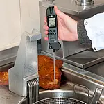 Termómetro para alimentos - Realizando una medición