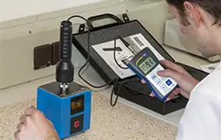 Calibration with a vibration calibrator PCE-VC 20.