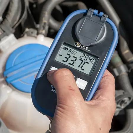 Refractometer / Handheld Refractometer Application picture