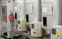 Enregistreur de tension utilisé dans production de plastiques.