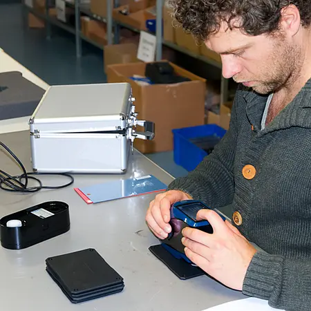 Appareil de mesure pour plastique