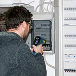 Contrôleur de température PCE-895-ICA avec certificat d'étalonnage