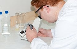 High-Precision Abbe Refractometer Application