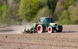 Estação meteorológica em uso na agricultura