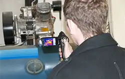 Generator-Untersuchung mittels Wärmebildkamera.