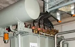 Le système de mise à la terre est vérifié par un contrôleur de terre.