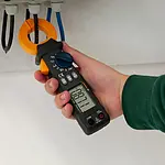 Amperímetro haciendo una medición