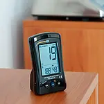 Imagen de uso del termómetro