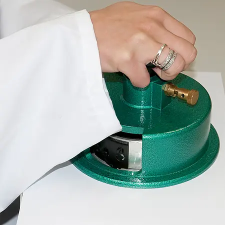 Rund - Probenschneider MPC-3 Anwendung