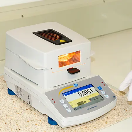 Trocknungsvorgang bei der präzisions Digitalwaage PCE-MA 50X