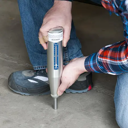 Twardościomierz do betonów lekkich PCE-HT-75, pomiar 2