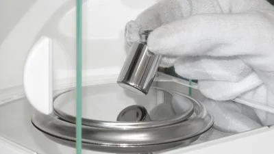 Uma verificação no laboratório de calibração da PCE Instruments