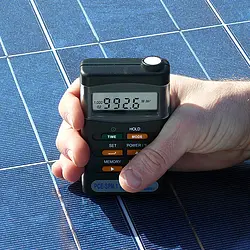 Medidor de radiação de energia solar - Imagem de uso