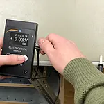 Medidor de campo eletrostático - Imagem de uso