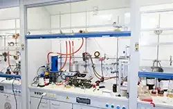 Üniversite ve Malzeme Araştırmaları İçin Laboratuvar Terazisi.