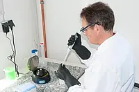 Santrifüj PCE-CFE 100