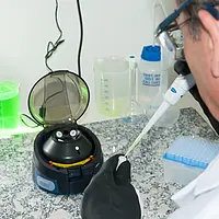 Santrifüj PCE-CFE 100