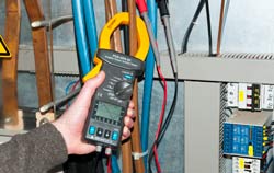 High-precision clamp meter appilcation