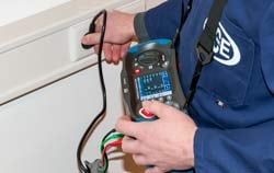 Insulation Tester / Insulation Meter in an application on a plug socket.