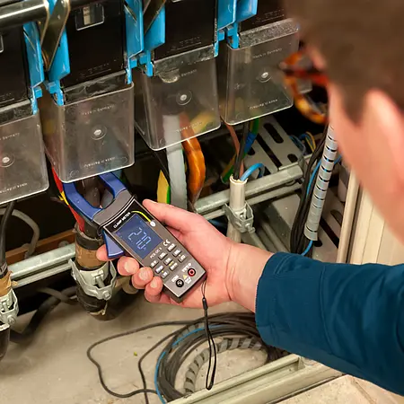 Automotive Clamp Meter PCE-OC 5