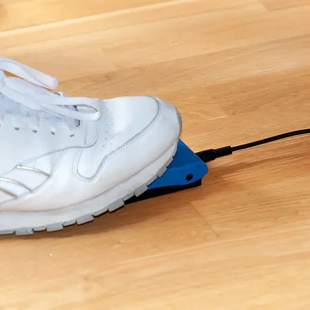 Inspection Camera PCE-OVM 3D foot switch application