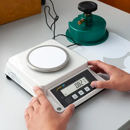 Precision Balance application